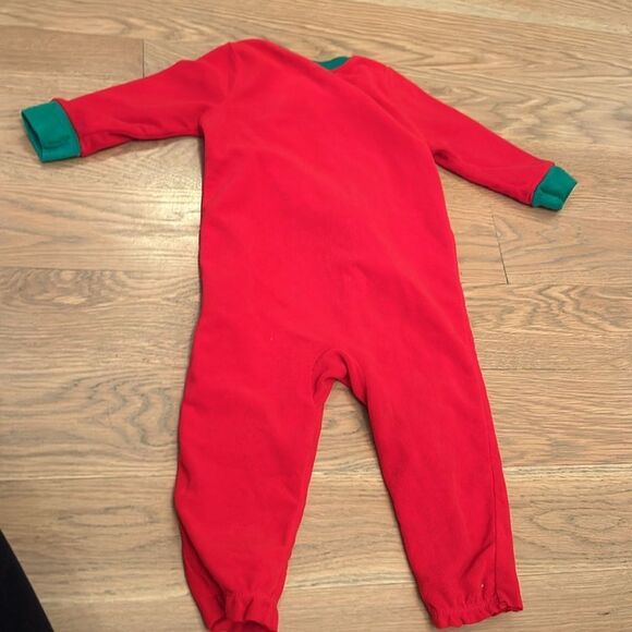 Carters Santa Christmas pajamas 18M. Zipper pajamas - Picture 4 of 4